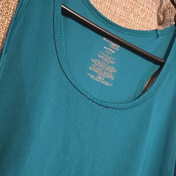 Women's Medium Danskin Dri-More Athletic Tank Tops - Picture 4 of 11